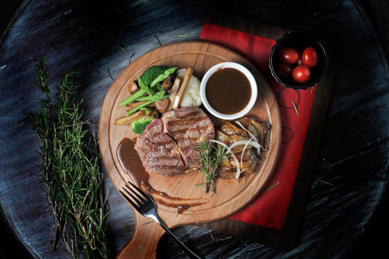 Aira Boutique Hanoi Hotel & Spa Экстерьер фото